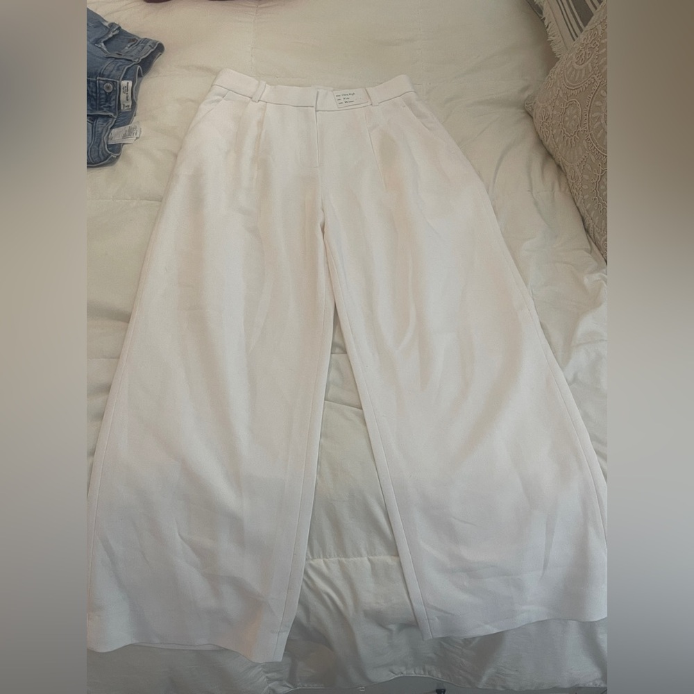 Abercrombie & Fitch White Women's Pants 29 short